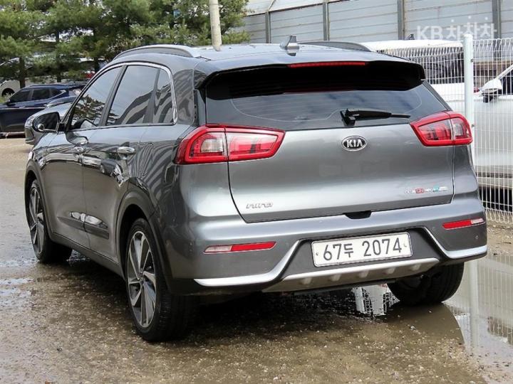 Kia Niro 1.6 Noblesse 4