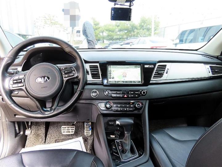 Kia Niro 1.6 Noblesse 8