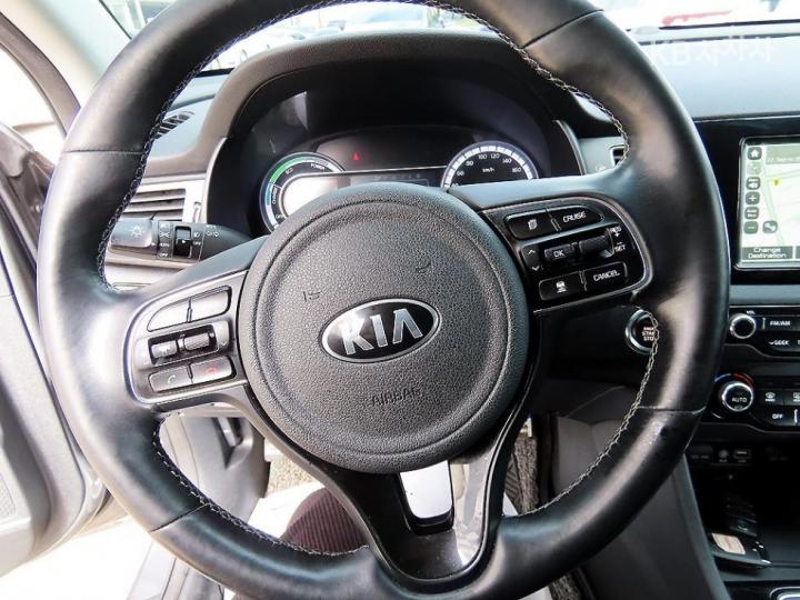 Kia Niro 1.6 Noblesse 9