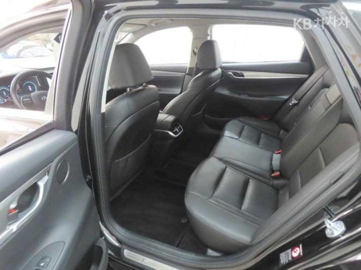 Hyundai Grandeur Hybrid 2.4 Premium 7