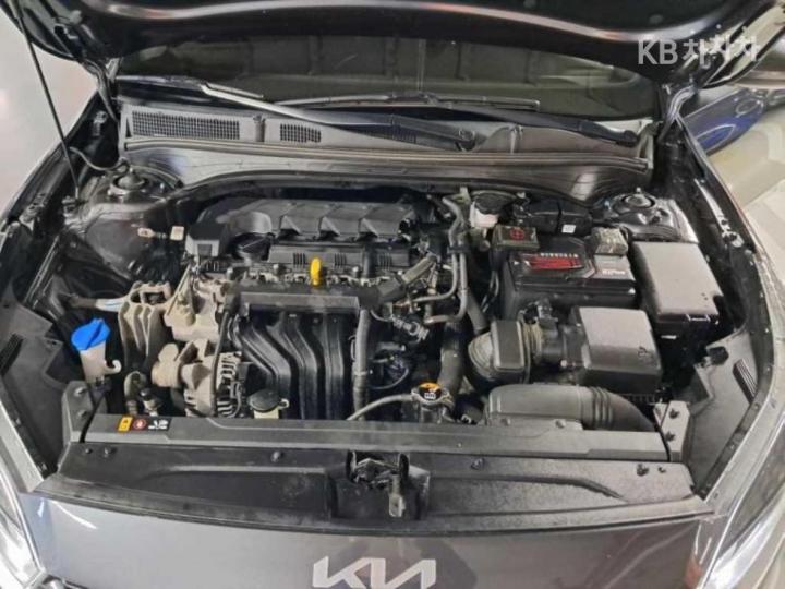 Kia K3 BD 1.6 Gasoline Trendy 6