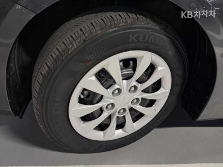 Kia K3 BD 1.6 Gasoline Trendy 8