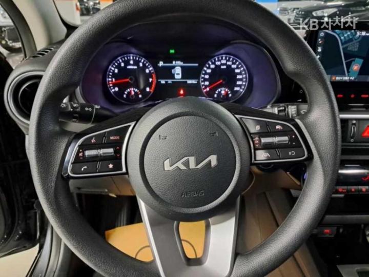 Kia K3 BD 1.6 Gasoline Trendy 10