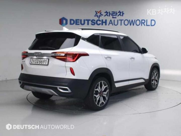 Kia Seltos 1.6 Gasoline Turbo 2WD Signature 3