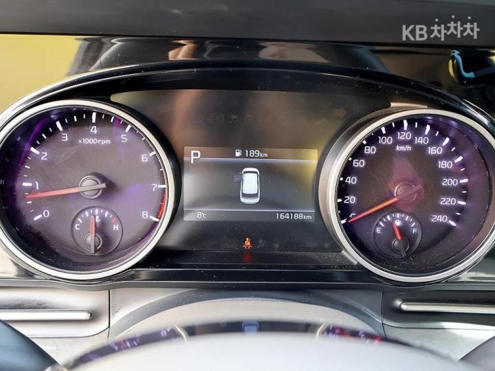 Kia Carnival G3.5 GDI Prestige 7