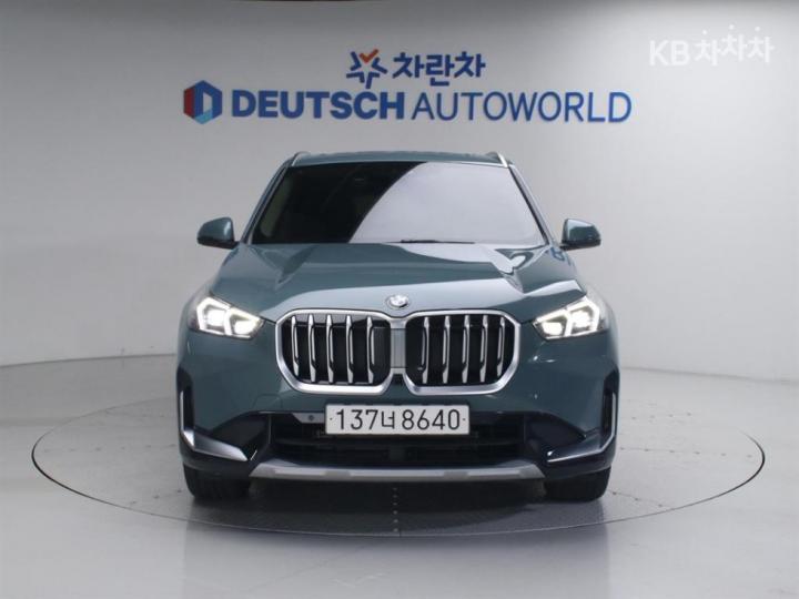 BMW X1 U11 xDrive20i M Sport 4