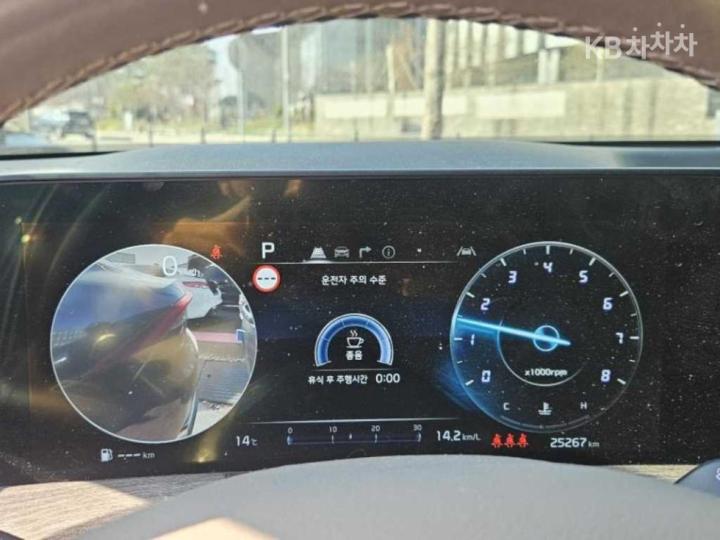 Kia K8 2.5 Gasoline Noblesse 6