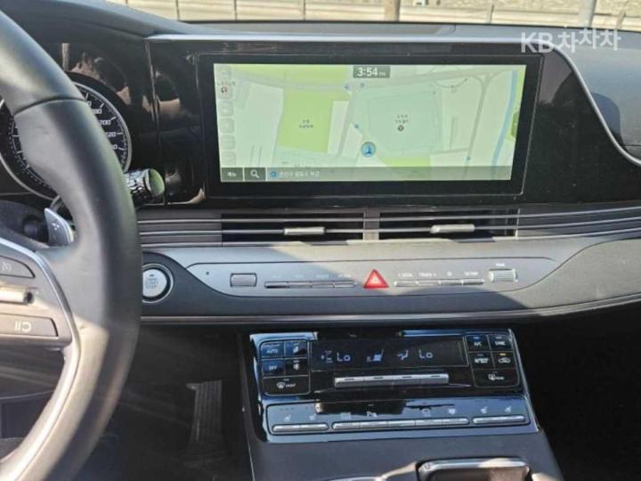 Hyundai Grandeur Hybrid 2.4 Exclusive 6