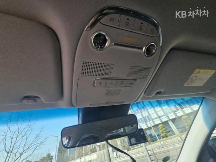 Hyundai Grandeur Hybrid 2.4 Exclusive 10