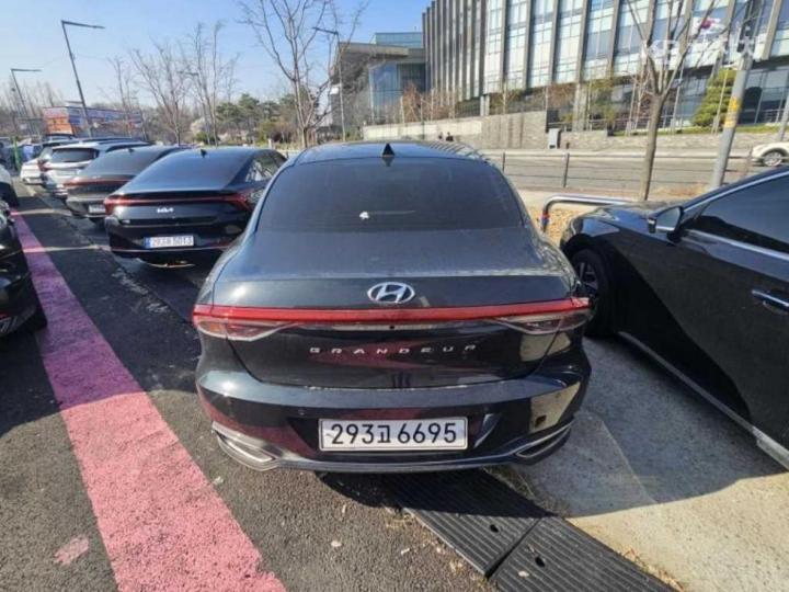 Hyundai Grandeur Hybrid 2.4 LeBlanc 4