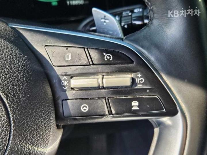 Hyundai Grandeur Hybrid 2.4 LeBlanc 5