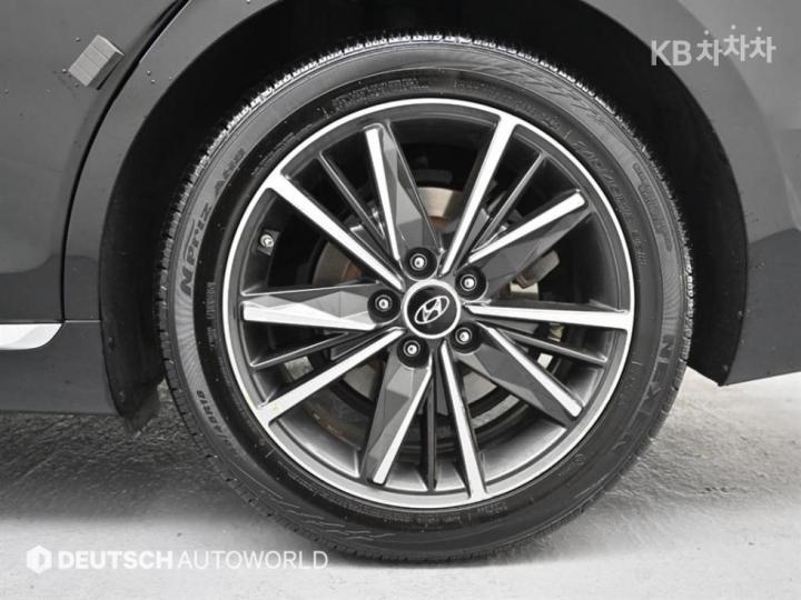 Hyundai Grandeur 3.3 Exclusive 6