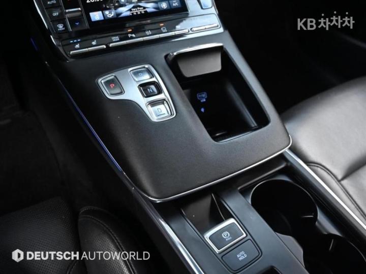 Hyundai Grandeur 3.3 Exclusive 10