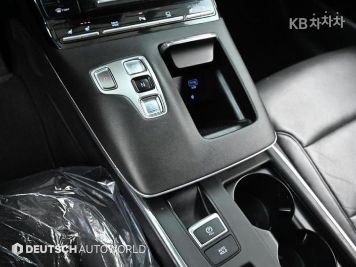 Hyundai Grandeur Hybrid 2.4 Premium Choice 10