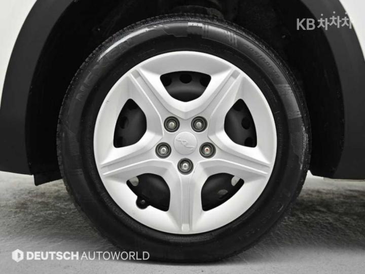 Kia Seltos 1.6 Diesel 2WD Trendy 6