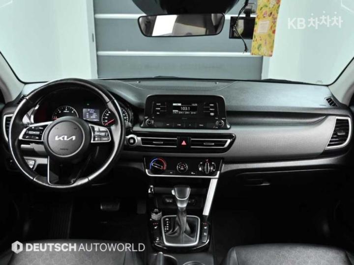 Kia Seltos 1.6 Diesel 2WD Trendy 8