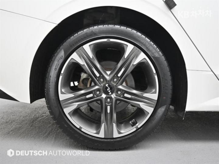 Kia K5 2.0 Gasoline Prestige 6