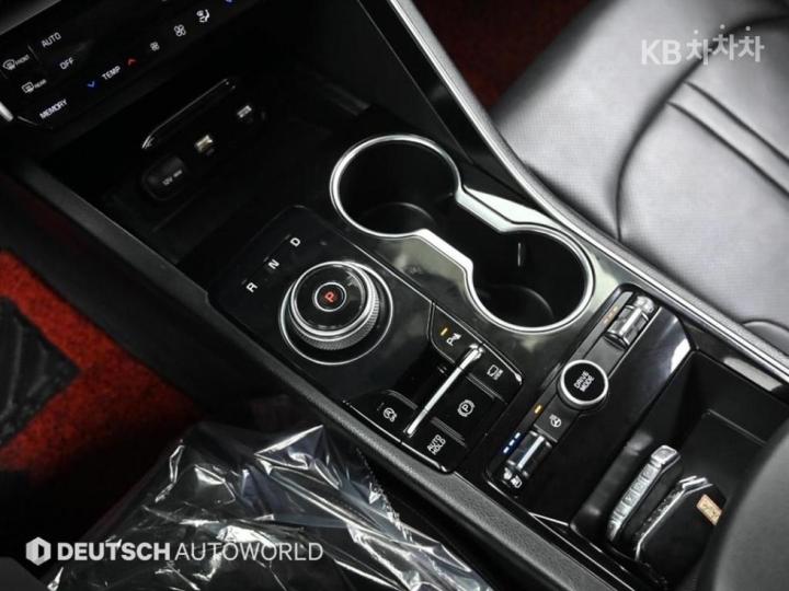 Kia K5 2.0 Gasoline Prestige 10