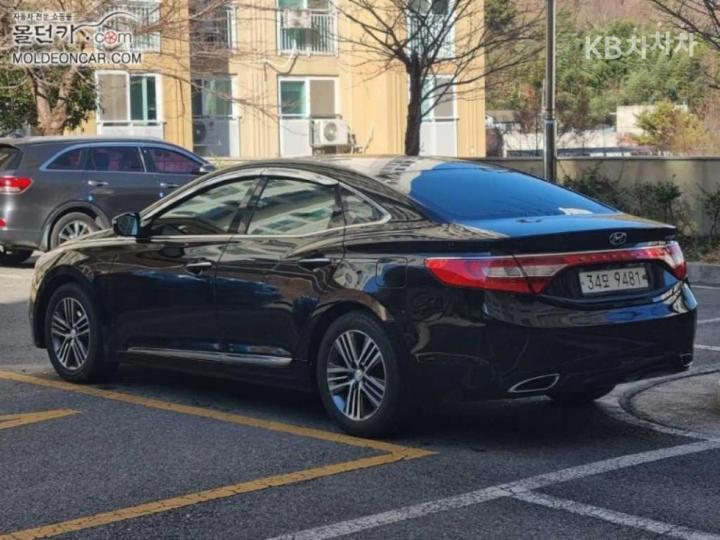 Hyundai Grandeur HG HG240 Modern 5