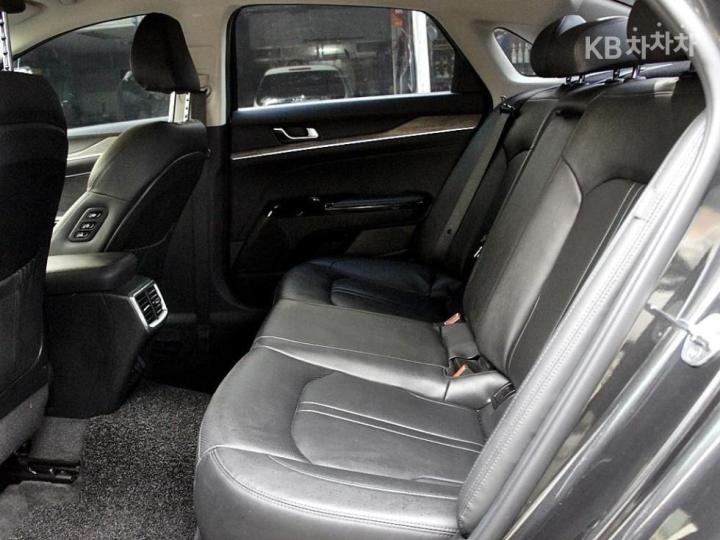 Kia K5 1.6 Gasoline Turbo Noblesse 7