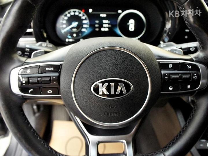 Kia K5 1.6 Gasoline Turbo Noblesse 9