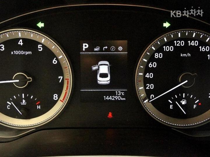 Hyundai Grandeur IG 3.0 LPi Modern Base Type 10