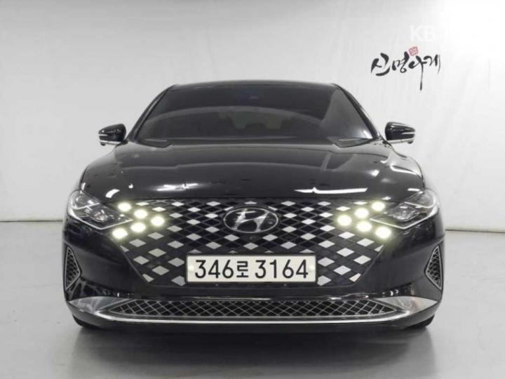 Hyundai Grandeur 2.5 Calligraphy 2