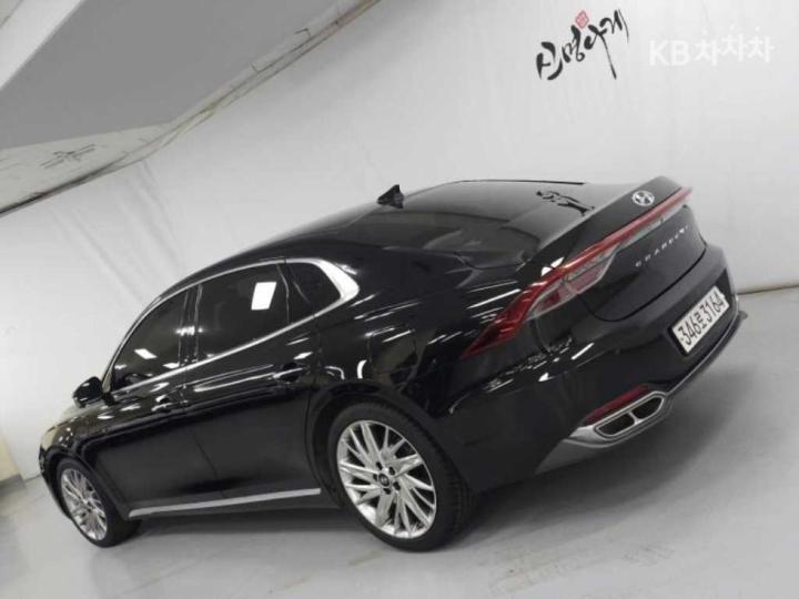 Hyundai Grandeur 2.5 Calligraphy 5