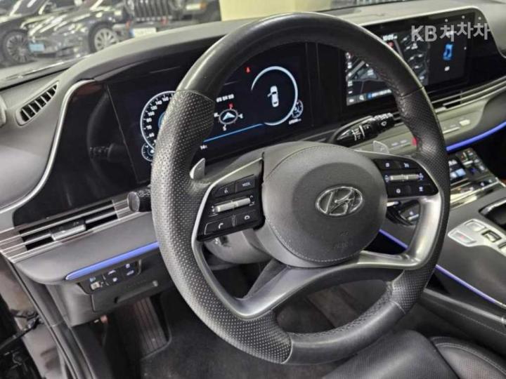 Hyundai Grandeur 2.5 Calligraphy 10