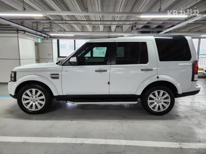Land Rover Discovery 4 3.0 TDV6 SE 3