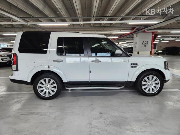 Land Rover Discovery 4 3.0 TDV6 SE 5