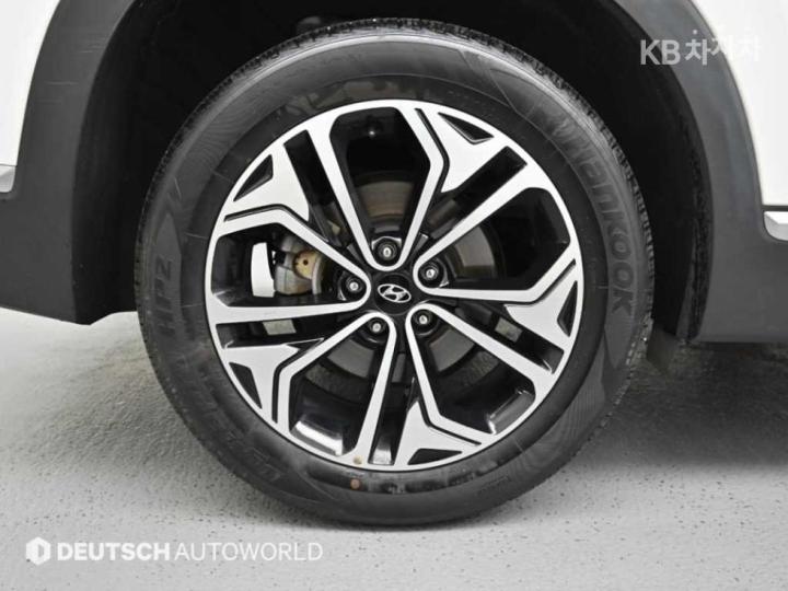 Hyundai Santa Fe TM Gasoline 2.0T 2WD Prestige 6