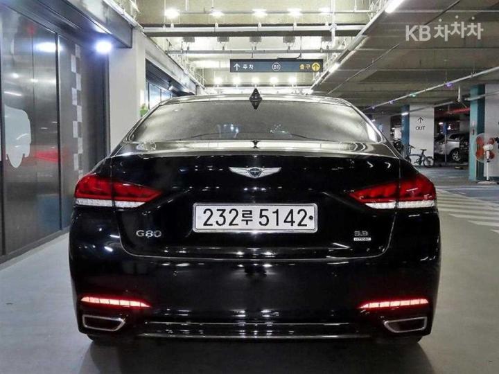 Genesis G80 3.3 GDI AWD Prestige 6