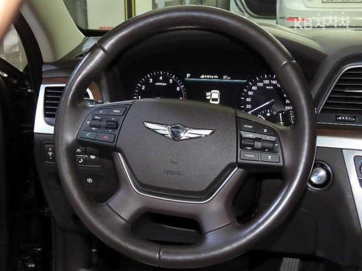 Genesis G80 3.3 GDI AWD Prestige 9