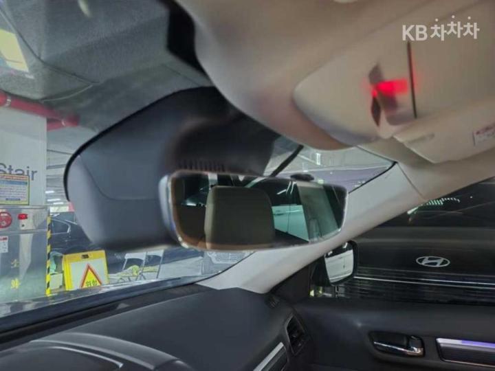 Renault QM6 2.0 GDe 2WD SE 8