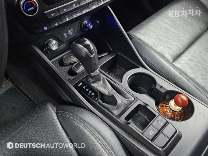 Hyundai Tucson Diesel e-VGT R 2.0 2WD Premium 8