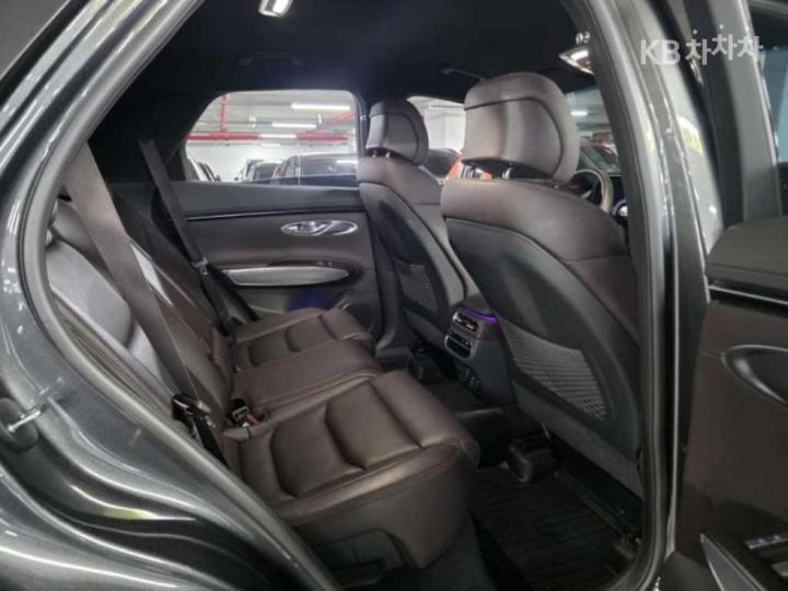 Genesis GV70 Gasoline 2.5T AWD 10