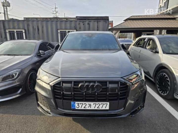Audi Q7 New 3.0 50 TDI Quattro Premium 2