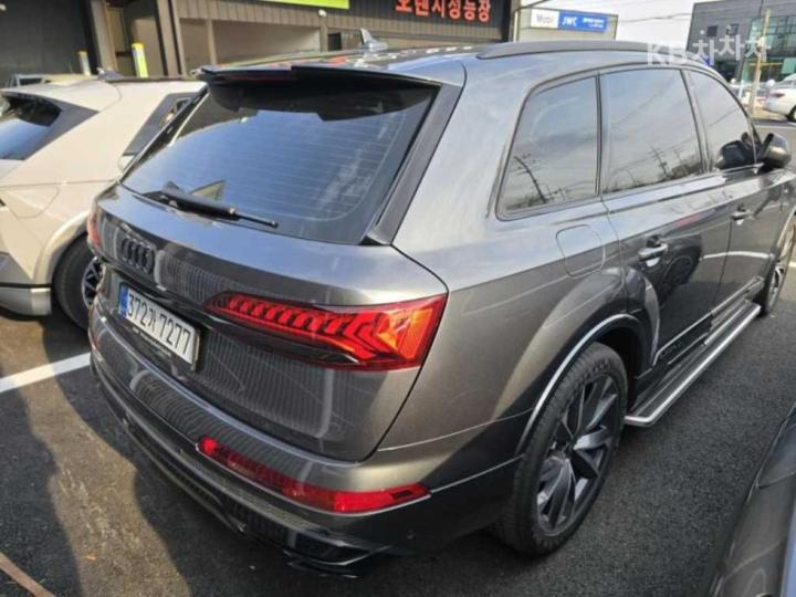 Audi Q7 New 3.0 50 TDI Quattro Premium 5