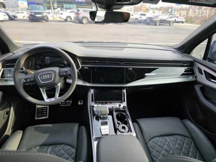 Audi Q7 New 3.0 50 TDI Quattro Premium 8