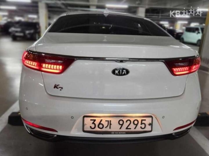 Kia K7 3.0 LPi Noblesse 5