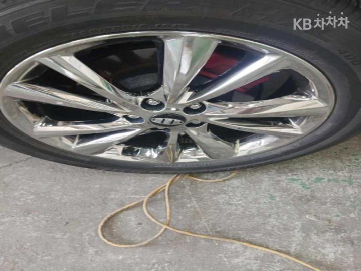 Kia Carnival 2.2 Diesel Prestige 5