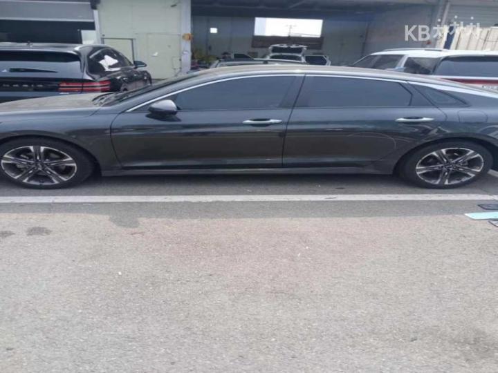 Kia K5 2.0 Gasoline Noblesse 4