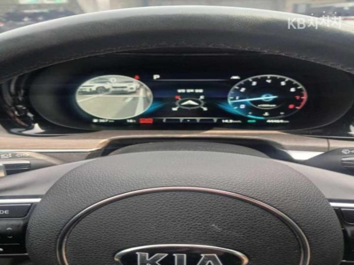 Kia K5 2.0 Gasoline Noblesse 9