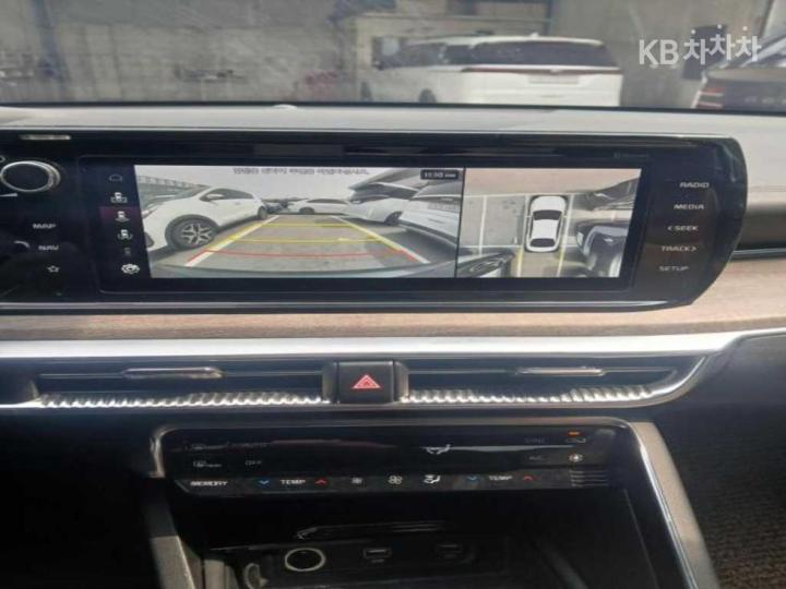 Kia K5 2.0 Gasoline Noblesse 10