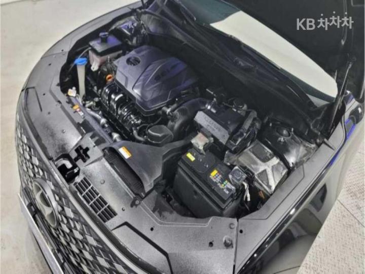 Hyundai Grandeur 2.5 Premium Choice 9