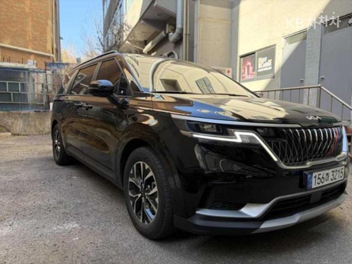 Kia Carnival D2.2 Prestige 4