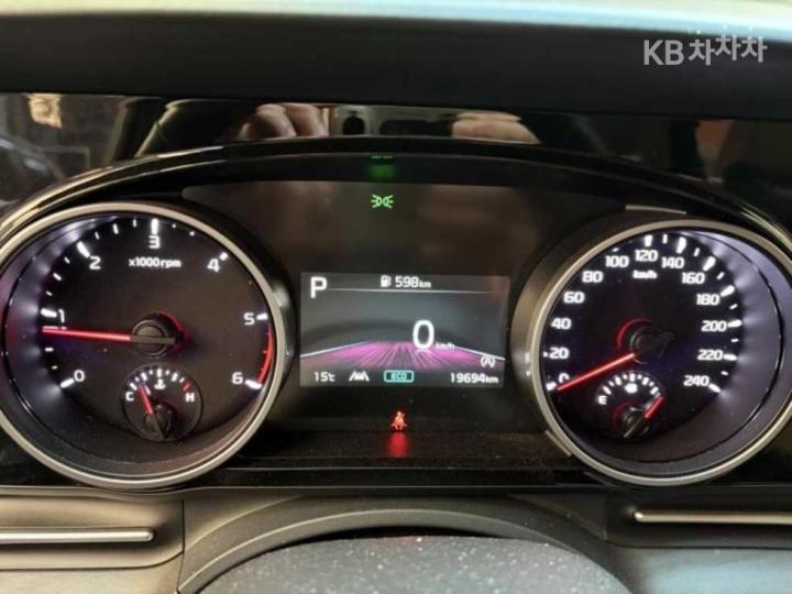 Kia Carnival D2.2 Prestige 10