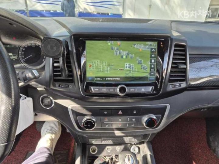 KG Mobility (Ssangyong) Rexton Sport 2.2 4WD Prestige 9