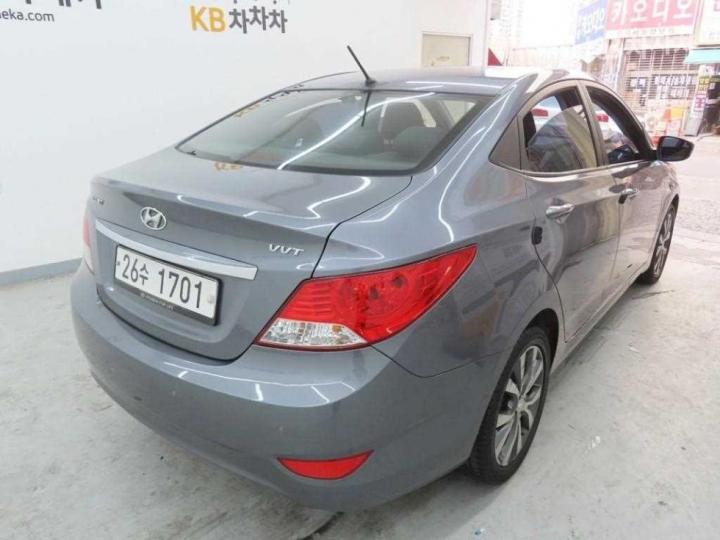 Hyundai Accent New 1.4 VVT Modern 4